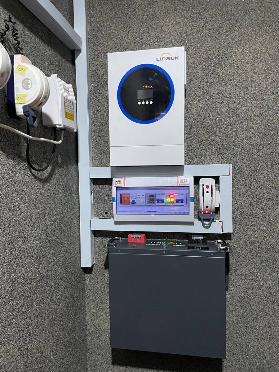Luxwatt-2.56kwh Lithium Solution